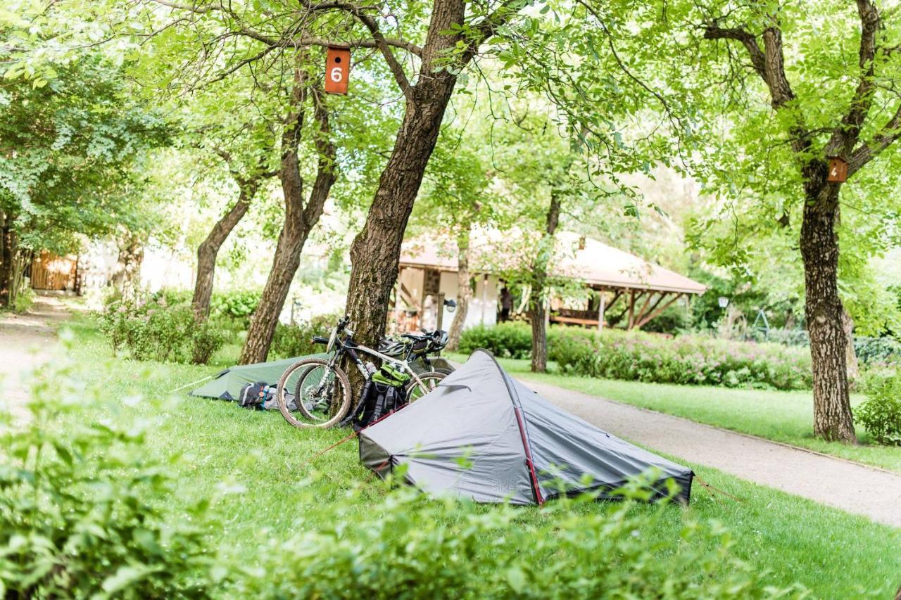 Öko-Park® Panzió-Kemping és Kalandpark Szarvaskő Esterno foto